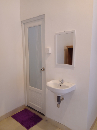 Bathroom, Kost Pop-Art Yudhistira Seturan, Sleman