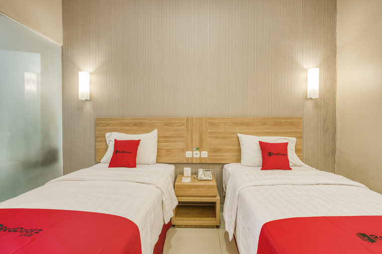 Bedroom 4, RedDoorz Syariah near Terminal 1 Juanda Airport, Surabaya