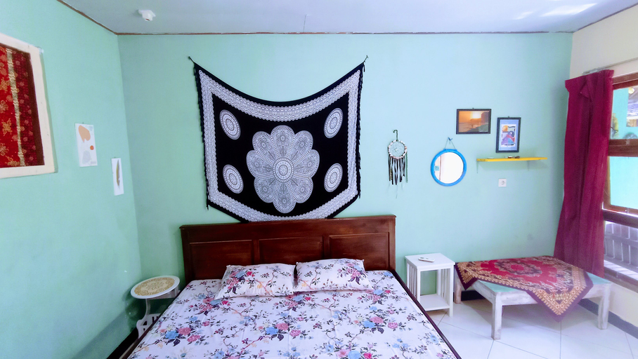 Bedroom 4, Harry's Ocean House Watukarung Homestay, Pacitan
