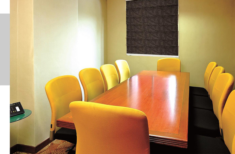 Business Facilities 4, Oxford Hotel, Singapura