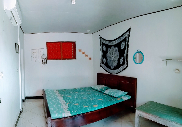 Bedroom 2, Harry's Ocean House Watukarung Homestay, Pacitan