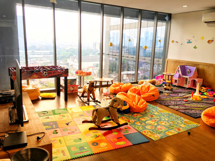 Family & Kids, Best North L'Avenue Apartment, South Jakarta