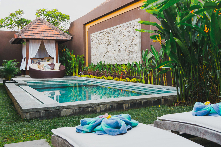Sport & Beauty 2, Villa Lapiz Lazuli 5 Seminyak Kuta 3BR With Pool, Badung