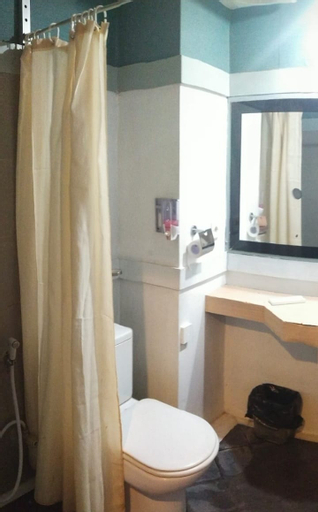 Bedroom 5, Hotel Prince Boulevard, Manado