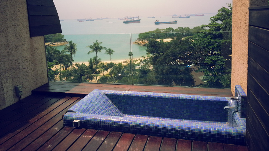 Bedroom 5, Siloso Beach Resort, Sentosa, Singapura