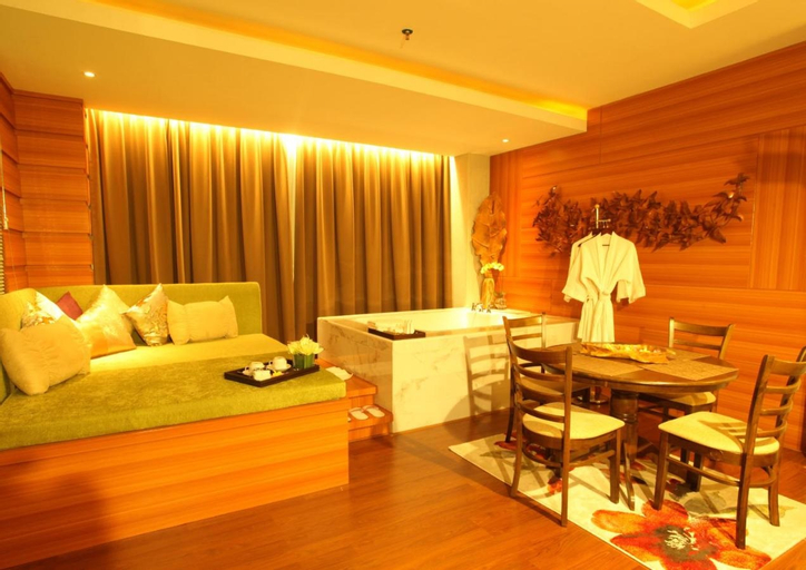 Bedroom 13