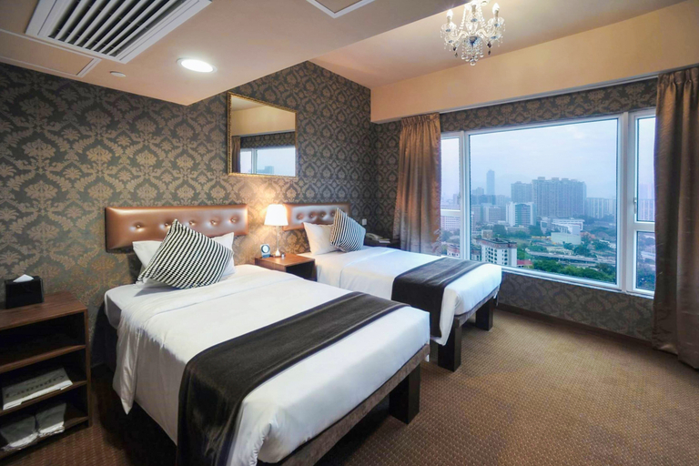 Bedroom 2, Ramada By Wyndham Hong Kong Grand, Kowloon