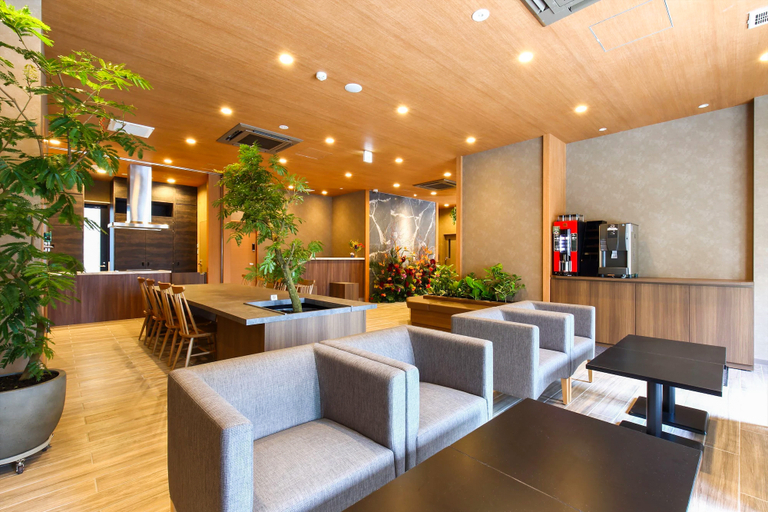 Food & Drinks 4, Luxcare Hotel, Osaka