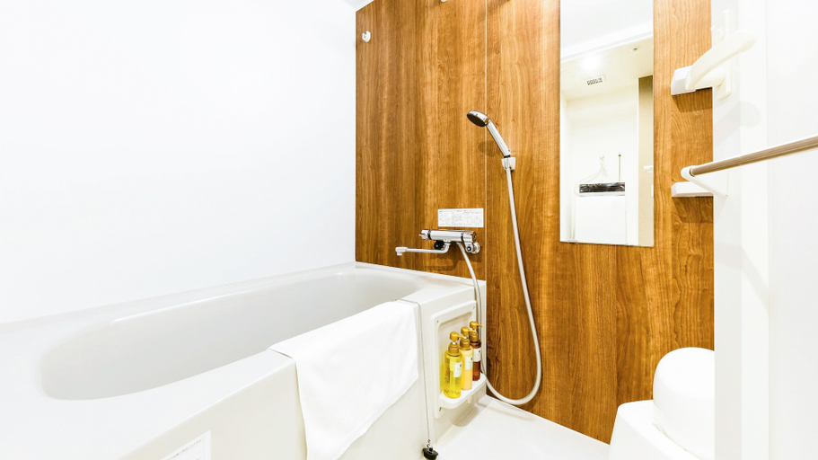 Bathroom 5, TAKUTO HOTEL Shinsaibashi, Osaka