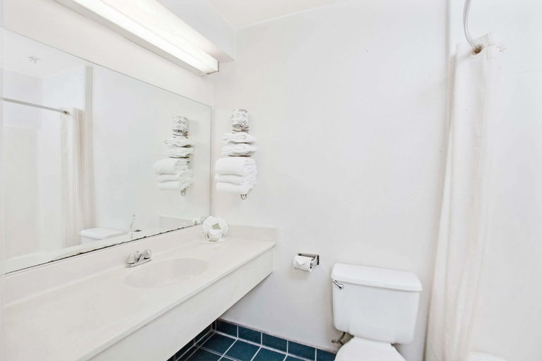 Bathroom 3, The Onyx Hotel Hollywood, Los Angeles