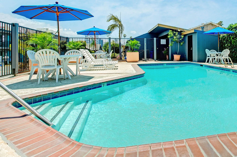 Sport & Beauty 2, Travelodge by Wyndham LAX, Los Angeles