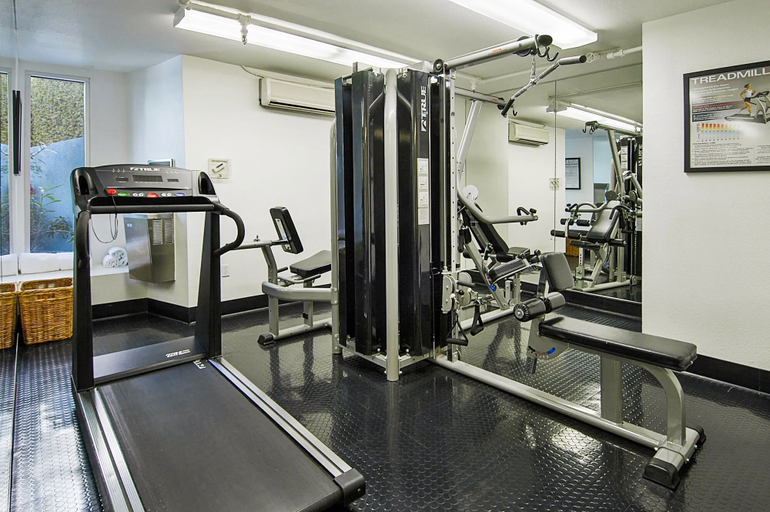 Sport & Beauty 5, Ramada Plaza by Wyndham West Hollywood Hotel & Suites, Los Angeles