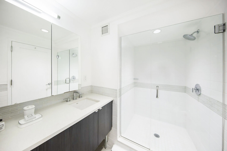 Bathroom 3, The Beekman Tower, Trademark Collection by Wyndham, New York
