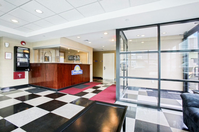 Public Area 4, Days Inn by Wyndham Bronx Near Stadium, New York