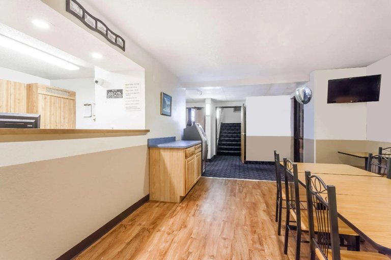 Public Area 5, Super 8 by Wyndham Sidney NY, Delaware