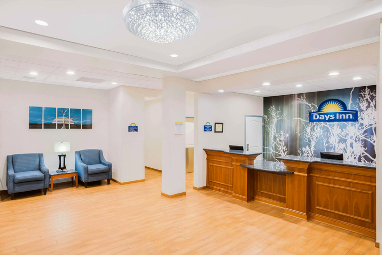 Public Area 4, Days Inn by Wyndham Watertown Fort Drum, Jefferson