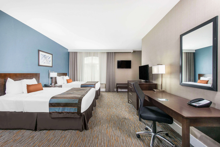 Bedroom 2, Wingate By Wyndham Niagara Falls, Niagara