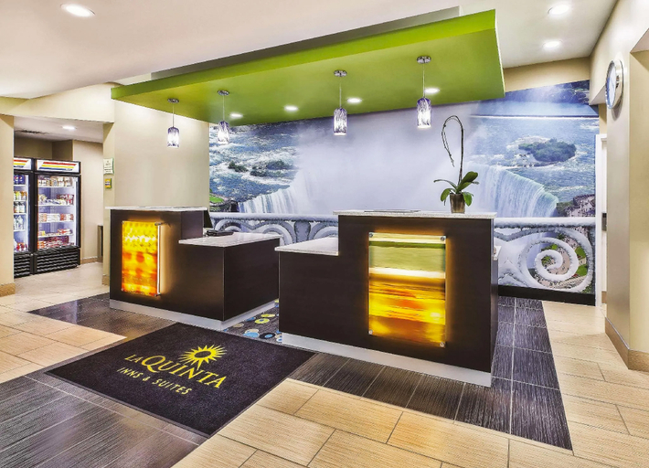 Public Area 4, La Quinta Inn & Suites by Wyndham Niagara Falls, Niagara