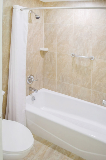 Bathroom 3, Travelodge by Wyndham Manhasset, Nassau