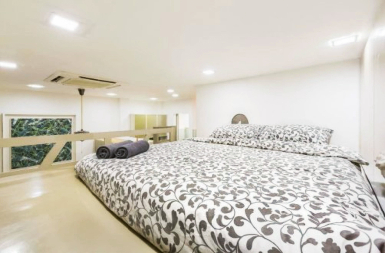 Bedroom 2, The Studio Apartment, Singapore