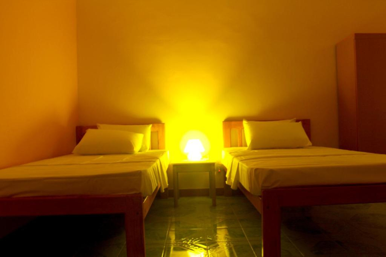Bedroom 2, Jail Break Surf Inn, Kaafu Atoll