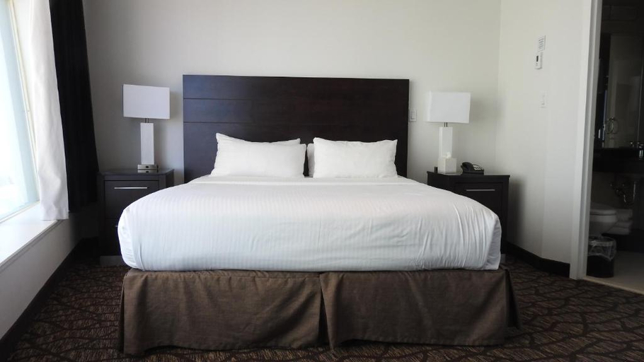 Bedroom 2, The Tower Hotel, Niagara