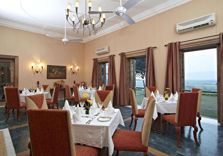 Food & Drinks, The Gateway Hotel Ramgarh Lodge Jaipur, Jaipur
