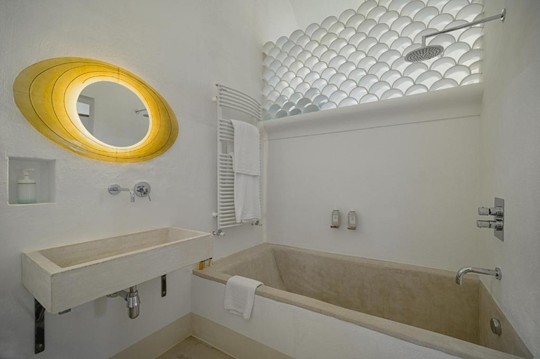 Bathroom, Masseria Palombara Resort & Spa, Brindisi