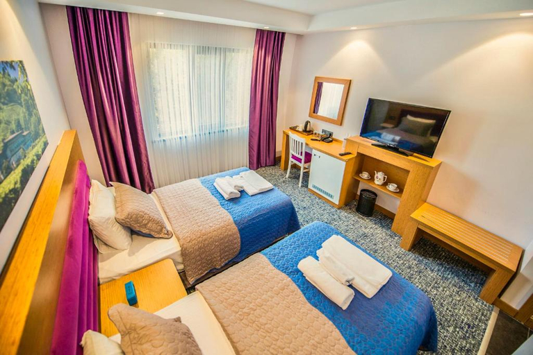 Bedroom 2, Golden Inn Hotel Uzungol, Çaykara