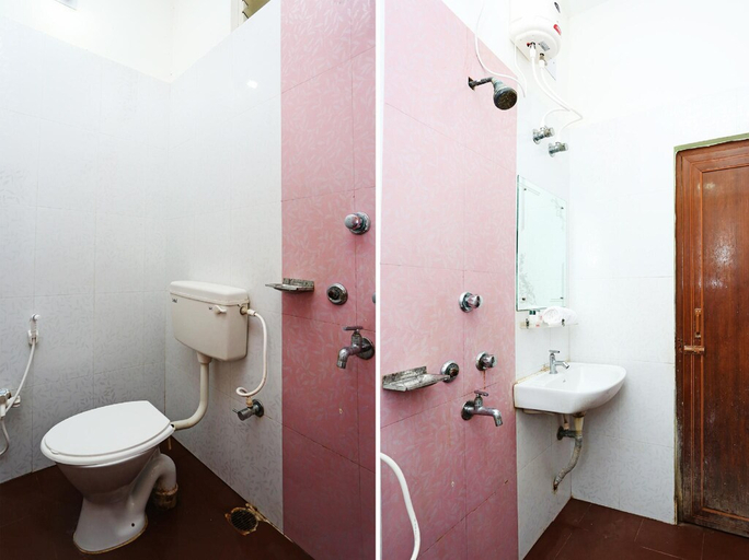 Bathroom, HOTEL D2 HOLIDAYINN, Puri