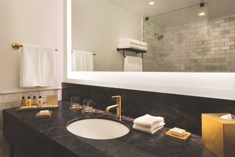 Bathroom, EXchange Hotel Vancouver - An Executive Hotel, Greater Vancouver