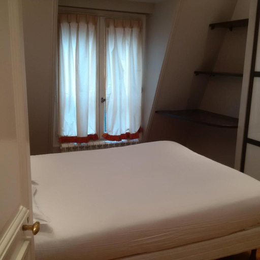 Bedroom 5, Bridgestreet Champs Elysees, Paris