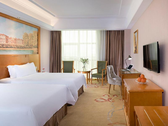 Bedroom 4, Vienna Hotel HaiNan Oriental Avenue, Hainan