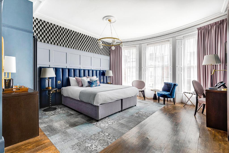Bedroom 5, St Martins Lodge, Leicester