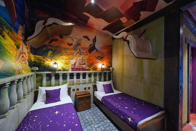 Bedroom 5, Gardaland Magic Hotel, Verona