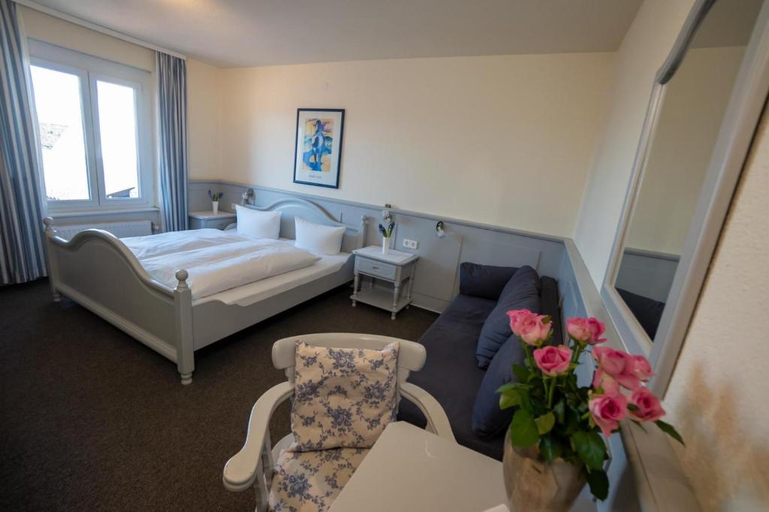 Bedroom 4, Hotel Tanne, Ilm-Kreis