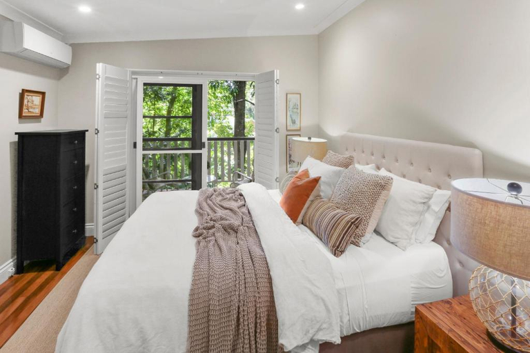 Bedroom 5, Stony Creek Cottages, Melbourne