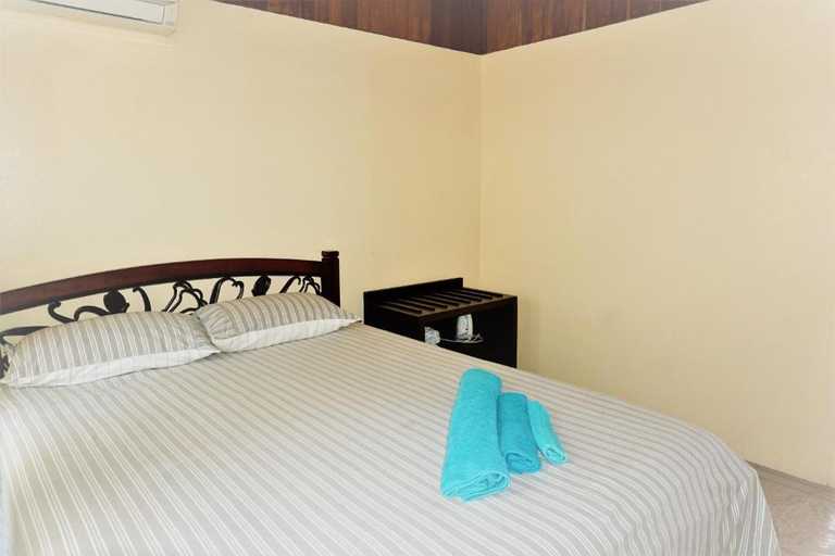 Bedroom 4, Holiday Hire Fiji, Ba
