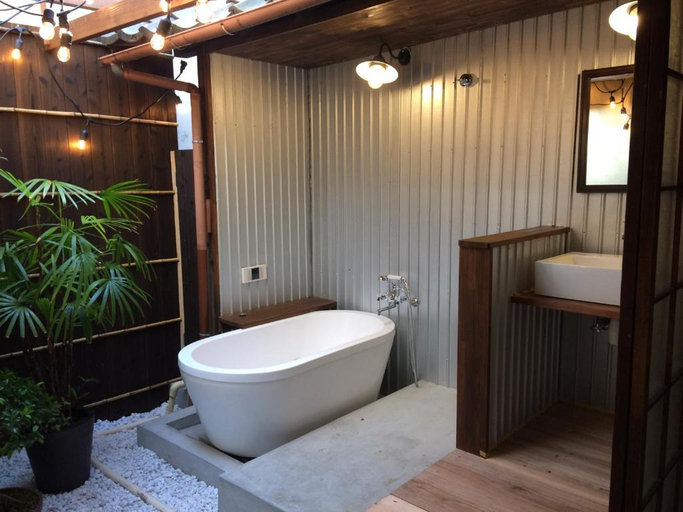 Bathroom 4, Suzume-An, Kyoto