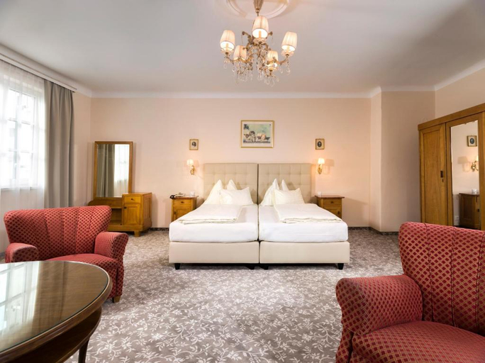 Bedroom 4, Vergeiner's Hotel Traube, Lienz