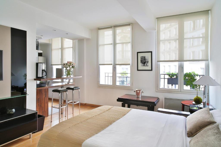 Bedroom 2, Montmartre Residence Paris, Paris