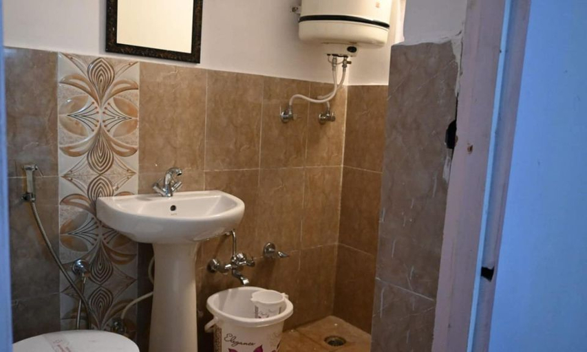 Bathroom 4, The Eco Village Resort Srinagar, Srinagar