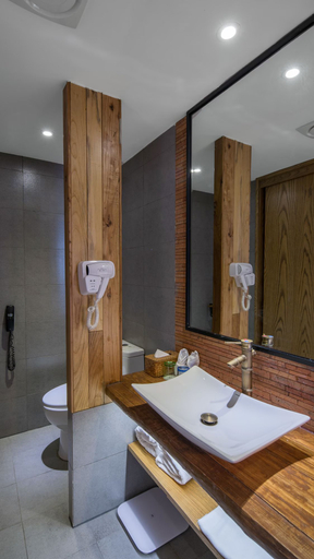 Bathroom 3, Tongxiang Wuzhen Yuexiang Inn, Jiaxing
