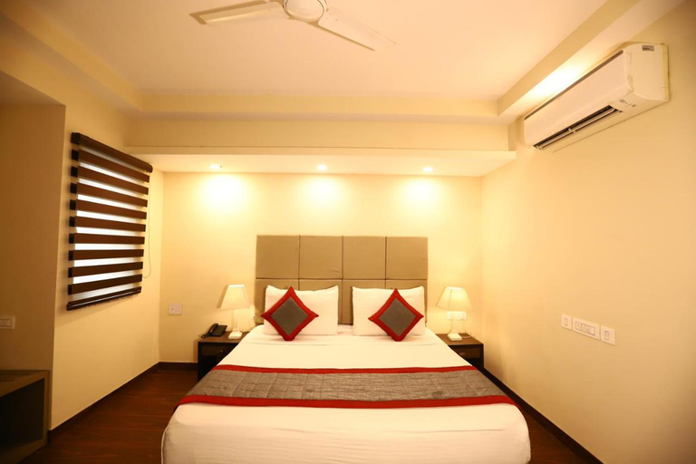 Bedroom 4, Hotel Azulo Inn Bhikaji Cama Place Delhi, Delhi