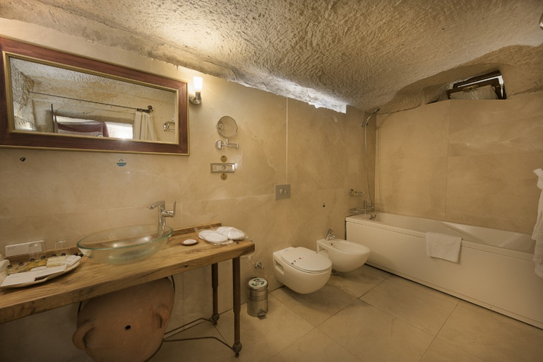 Bathroom 4, Goreme Anatolian Houses, Nevşehir