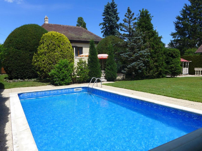 Sport & Beauty, Holiday Home 5- chemin de la Pralay by Interhome, Genève