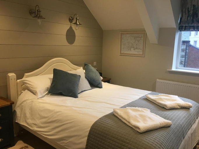 Bedroom 5, The Galleon Inn, Cornwall