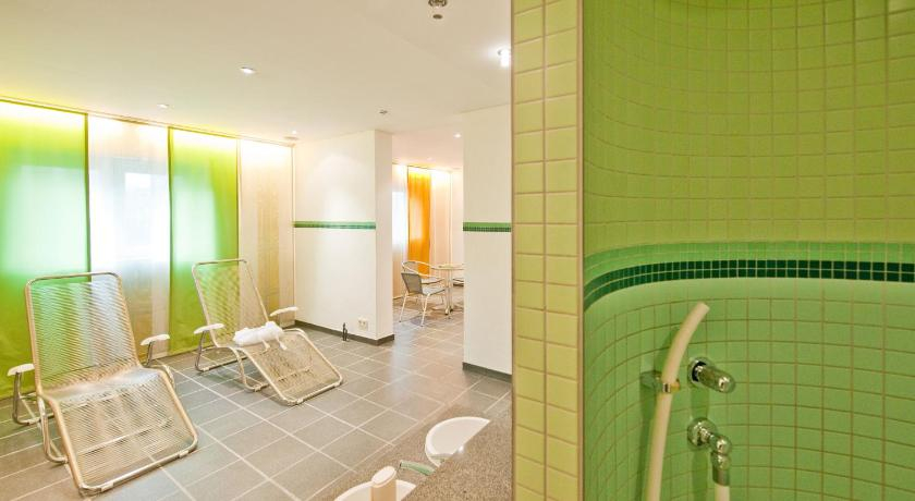 Bathroom, Hotel Scheffelhöhe, Karlsruhe