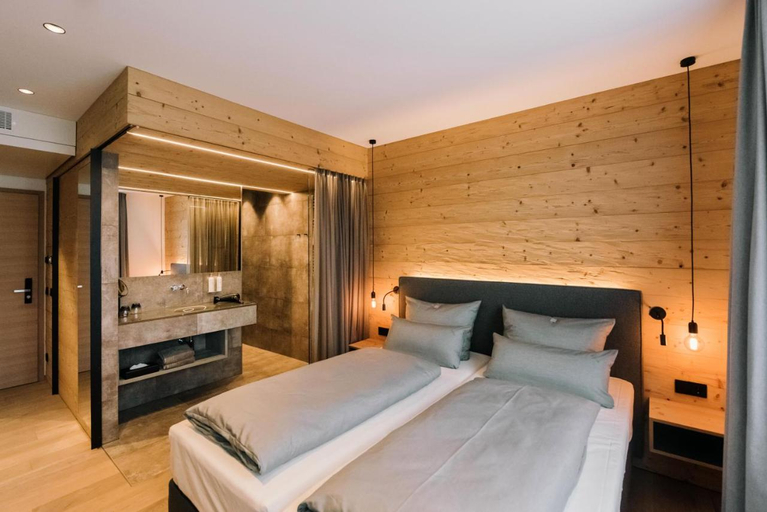Bedroom 2, Hotel Johanns, Roth