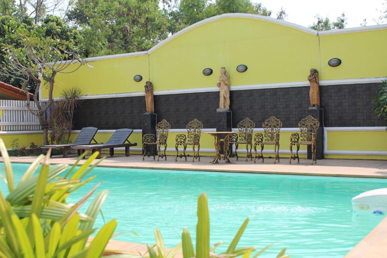 Sport & Beauty, Chaisathan Cottage, Saraphi